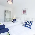 Pass The Keys - New Striking Seaside 2 Bed Flat Heart Of Brighton