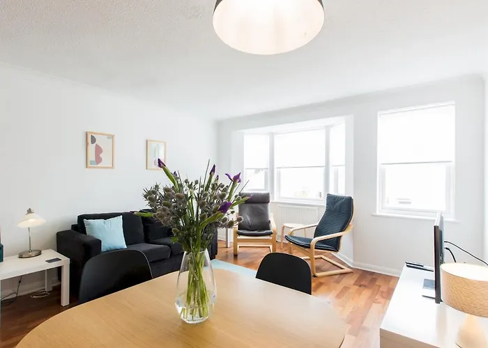 Pass The Keys - New Striking Seaside 2 Bed Flat Heart Of Brighton
